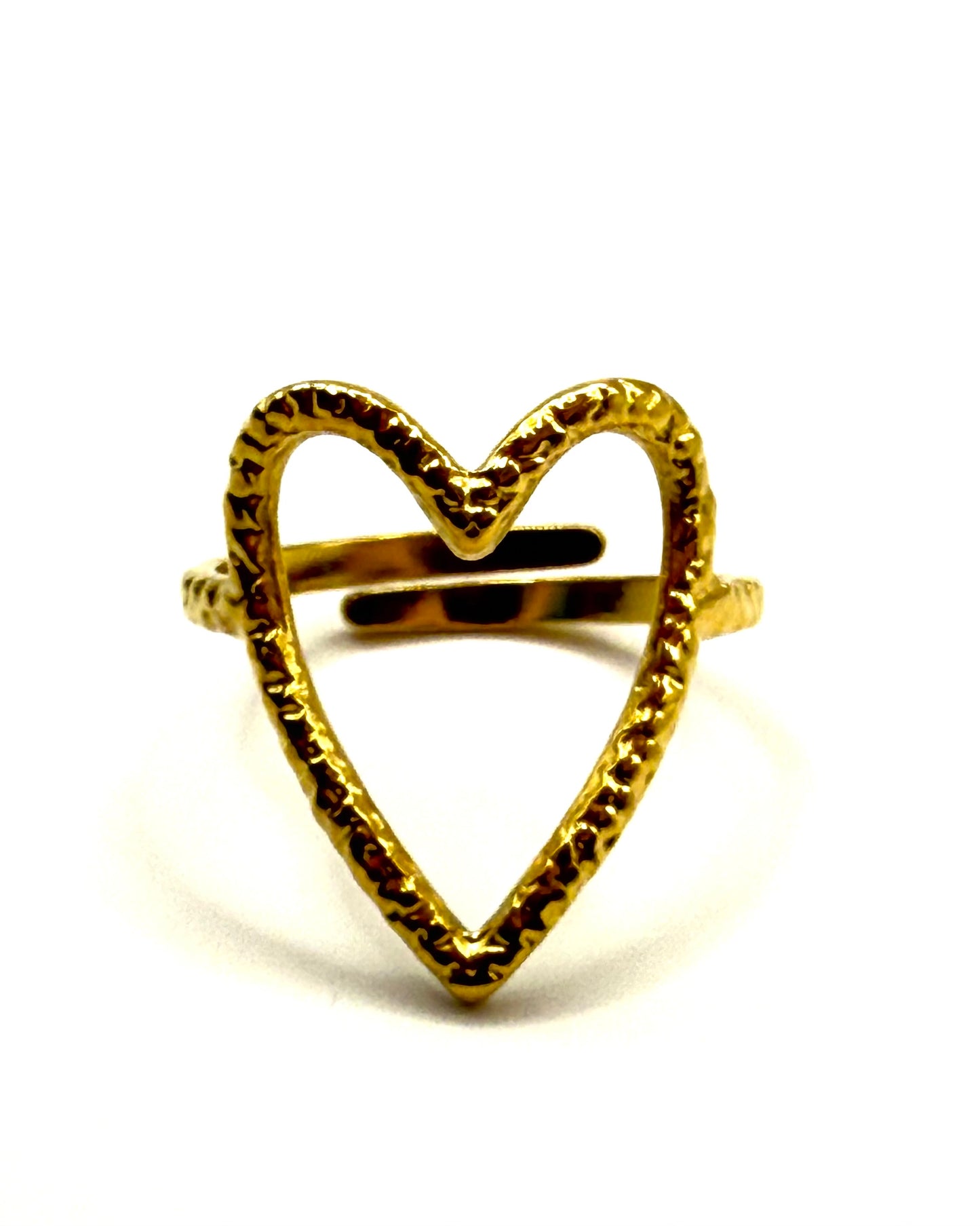 Bague Baby love - Escapade Riviera - Ajustable - En acier inoxydable, hypoallergénique et résistant à l'eau. Bague en forme de coeur doré martelé.